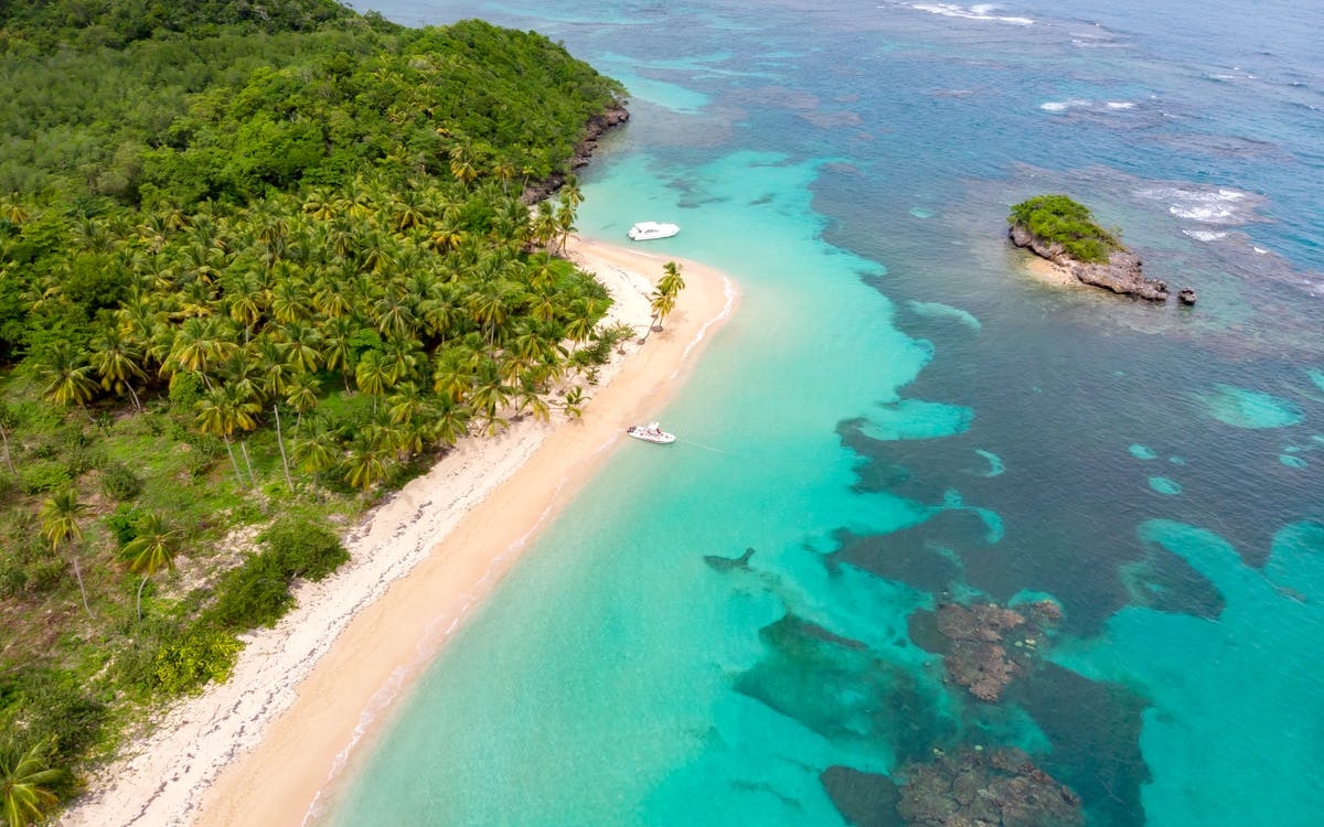 The Ultimate Guide to the Best Caribbean Beaches in 2022